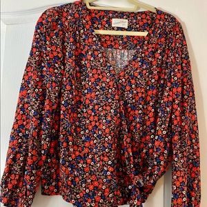 Super cute flowered boho top